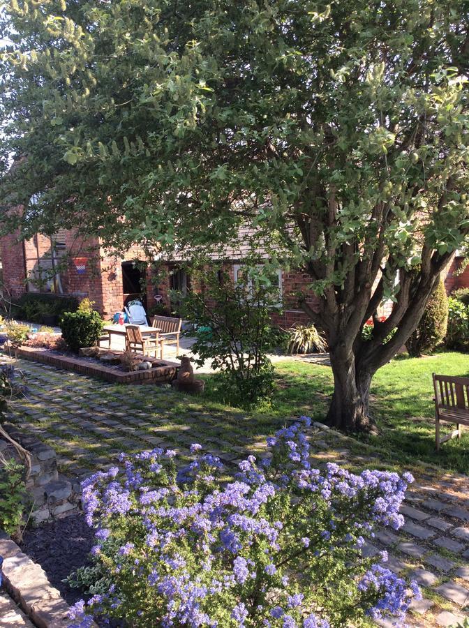 The Barn Bed And Breakfast Hale (Merseyside) Exterior foto
