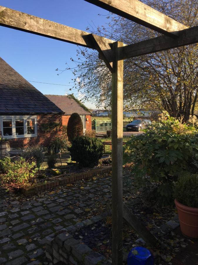 The Barn Bed And Breakfast Hale (Merseyside) Exterior foto